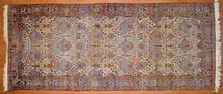 Antique Kerman gallery rug, approx. 7.6 x 18.1