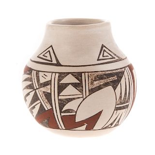 Hopi pottery vase by Frog Woman