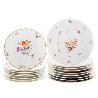 17 Continental porcelain dining plates