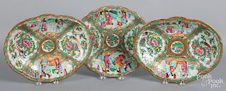 Three Chinese export porcelain serving dishes