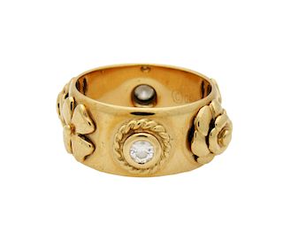 Vintage Chanel Embossed Motif Diamonds Gold Ring Size 6