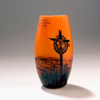 Souvenir de Bois-le-Prﾐtre' vase, 1918