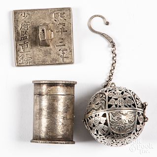 Chinese metal seal, etc.