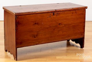New England pine blanket chest, 18th c.