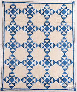Blue and white pieced quilt, ca. 1900, 89" x 70".