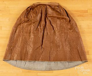 Chintz skirt, ca. 1800.