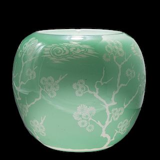 Chinese Peking glass vase.