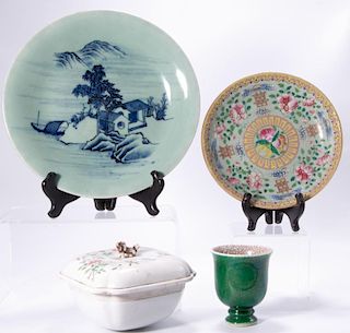 Four pieces of 19th century Chinese porcelain.
