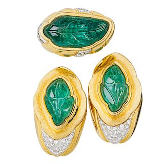 CARVED EMERALD, DIAMOND & YELLOW GOLD JEWELRY SUITE