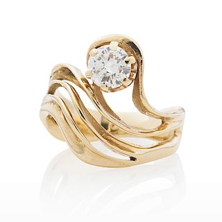 DIAMOND & YELLOW GOLD RING