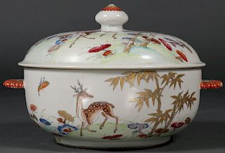 A CHINESE EXPORT COVERED TUREEN, CIRCA 1740