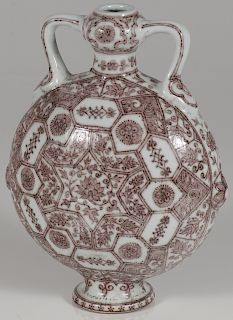 A CHINESE PORCELAIN MOON FLASK
