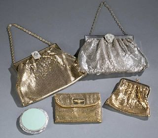 4 Whiting & Davis style bags & compact,1930s-1950s