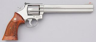 Smith and Wesson Model 686 Distinguished Combat Magnum