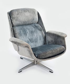 Stendig Swivel Lounge Chair