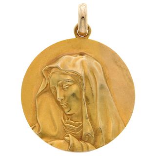 An 18K yellow gold religious medal.