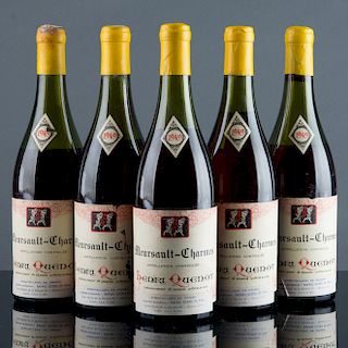 Lote de 12 vinos franceses. Consta de: 7 de Pouilly Fuissé. Cosecha 1947 y 5 de Meursault-Charmes. Cosecha 1949.