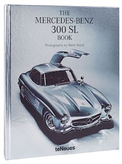 MB - Staud, René - Lewandowski, Jürgen. The Mercedes - Benz 300 SL Book. Kempen: TeNeus Verlag, 2012. fo. marquilla, 3...