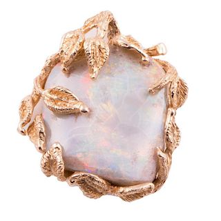 Opal and 14k gold pendant