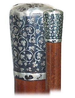 187. Tula Silver Day Cane -Ca. 1900 -Classic and well-proportioned Tula silver knob totally decorated in Tula technique with repeating decorative patt