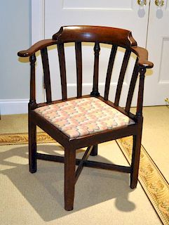 English George III Mahogany Corner Chair
