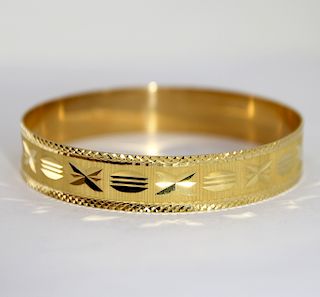 22K Gold Etched High Style Bangle Bracelet
