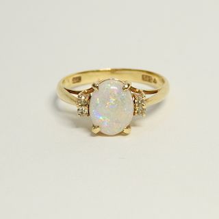 14K Gold Opal Cabochon & Diamond Ring