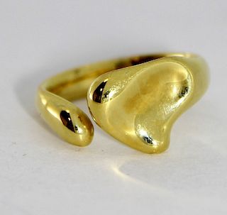 Elsa Peretti Tiffany & Co. 18K Gold Heart Ring
