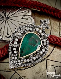 18K gold emerald and diamond pendant