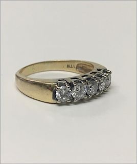 5 STONE DIAMOND RING IN 14KT YELLOW GOLD