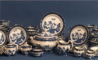 LARGE SET OF BOOTHS "REAL OLD WILLOW" CHINA