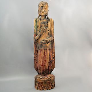 Monje budista. Origen oriental. Siglo XX. En talla de madera.