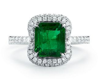 18k White Gold 2.04ct Emerald & Diamond Ring