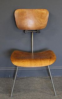 MIDCENTURY. Charles Eames / Herman Miller LCM