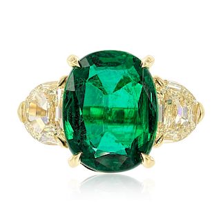 18K Gold 6.31ct. Emerald And Yellow Diamond Ring