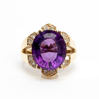 14k Yellow Gold Amethyst Ring with Diamonds