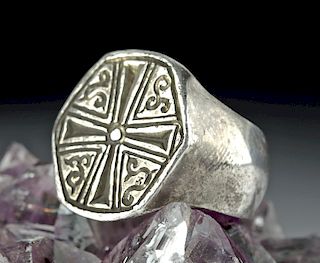 Roman Silver Ring w/ Incised Cross - 10.5 g