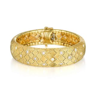 An 18K Gold Diamond Bracelet