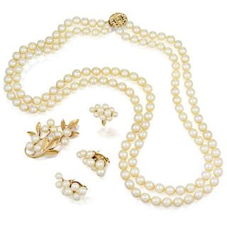 A Suite of 14K Gold Cultured Pearl Jewelry