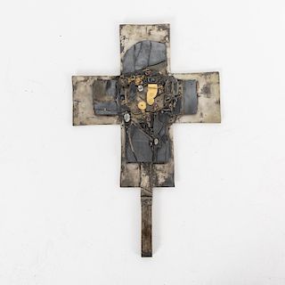 Altar crucifix, prior to 1969