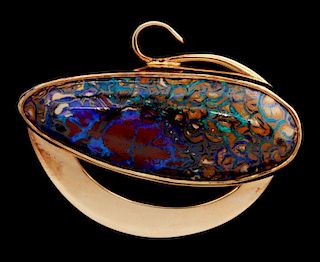 A UNIQUE 14K GOLD, OPAL BROOCH SIGNED MICKY ROOF