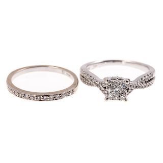 A Ladies Diamond Engagement Ring & Band Set