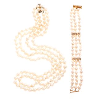 A Ladies Pearl Bracelet in 14K & Pearl Necklace