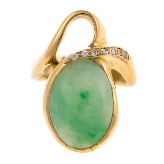 A Ladies 18K Jade and Diamond Ring