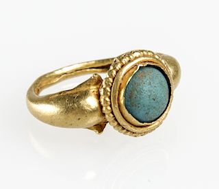 22K Gold / Glass Ring, Java, c. XIV
