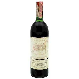 Chäteau Margaux. Cosecha 1961. Grand Vin. Premier Grand Cru Classe. Margaux. Nivel: en la punta del hombro.