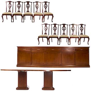 Comedor. Siglo XX. En talla de madera. Consta de: Mesa. Cubierta rectangular, 10 sillas con tapicería de tela y trinchador.