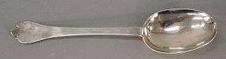William Scarlet (british) silver spoon, circa 1696.  length 7 3/4 inches (19.69 cm), 1.3 troy ounces