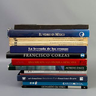 Lote de 15 libros y revistas. Diferentes tem·ticas. Consta de: a) Coronel Rivera, Ju·n. "Corzas". MÈxico: Bital, 2001. EncuadernaciÛ...