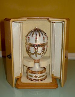 RUSSIAN GOLD DIAMOND RUBY GUILLOCHE EGG